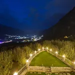 The Whitestone Resorts
