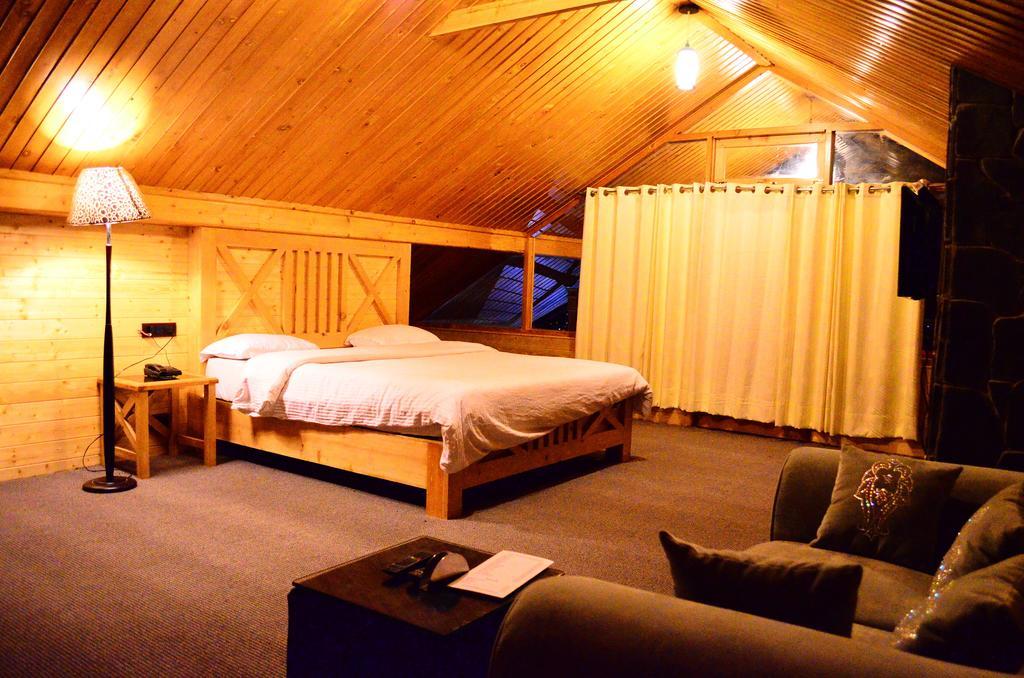 Resort The Whitestone
