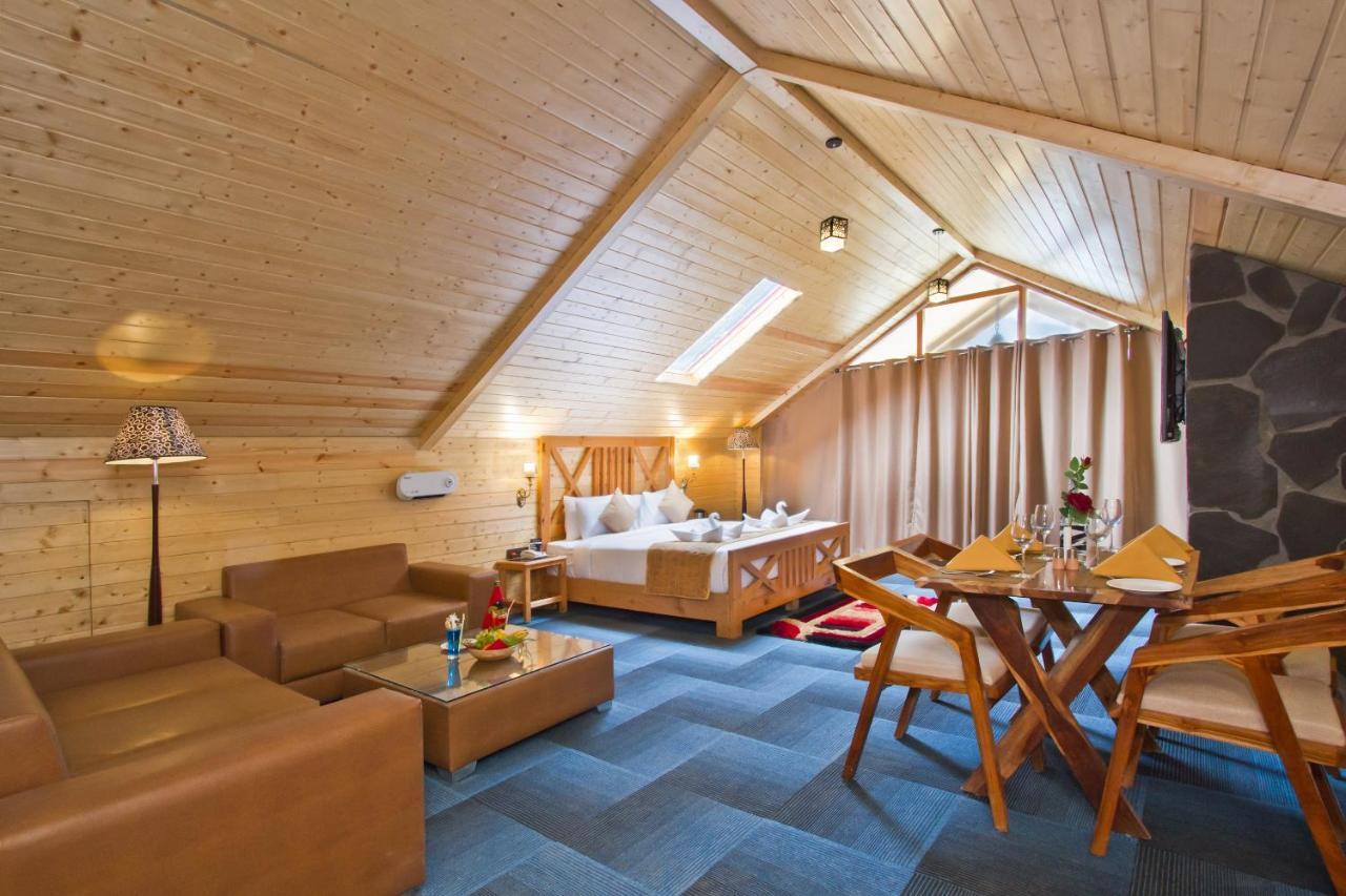 Resort The Whitestone 4*